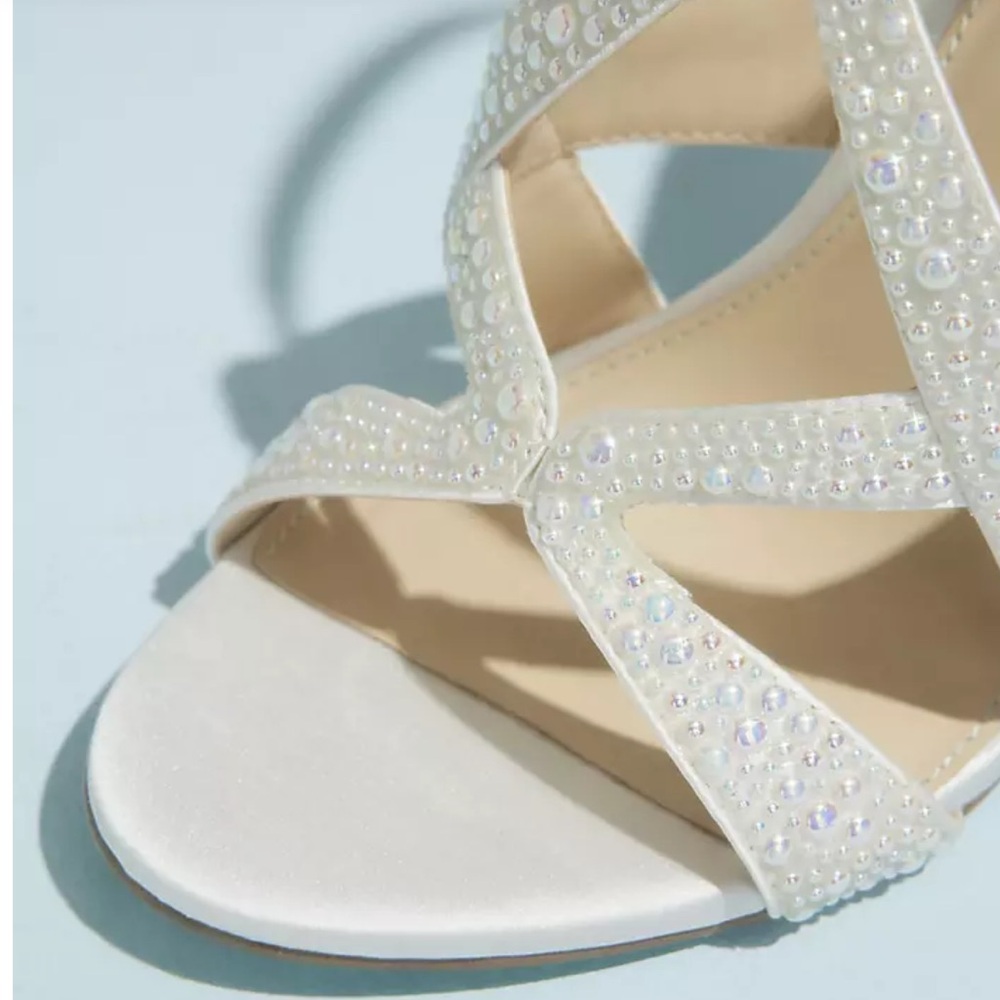 Betsey Johnson Pearl Heels - Picture 13 of 14